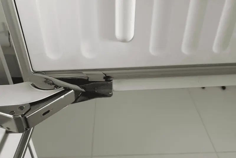 Sub-Zero Door Not closing