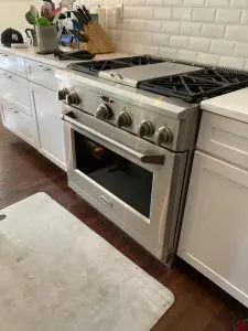 Professional GE Oven Technician